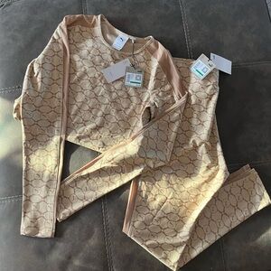 Puma Beige Patterned Women's Activewear Set